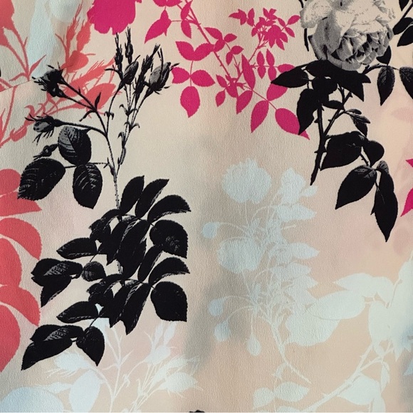 Talbots Womens AOP Floral Cut Out Short Sleeve Pullover Top Size S Career - Picture 2 of 9